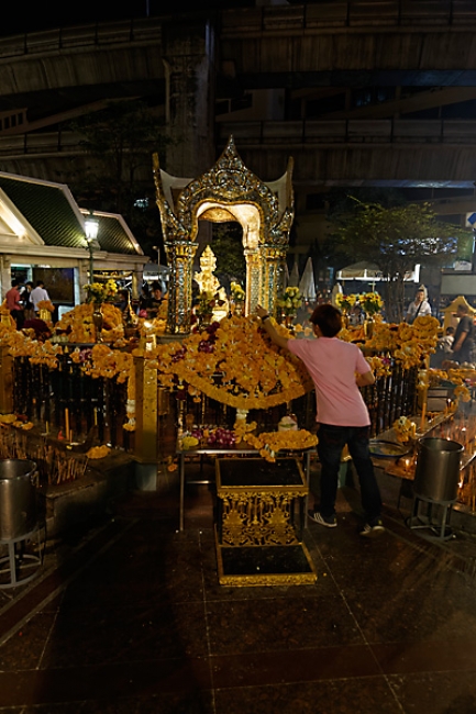 Bangkok la nuit, loy krathong-028